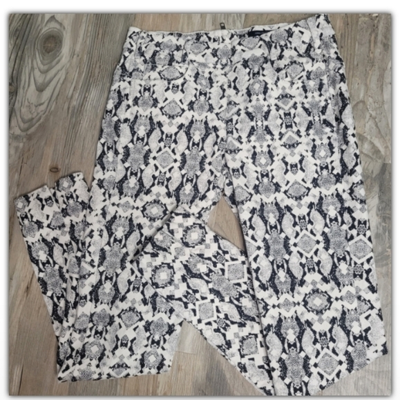 French Connection Aztec design jeans size 6 - Picture 1 of 4